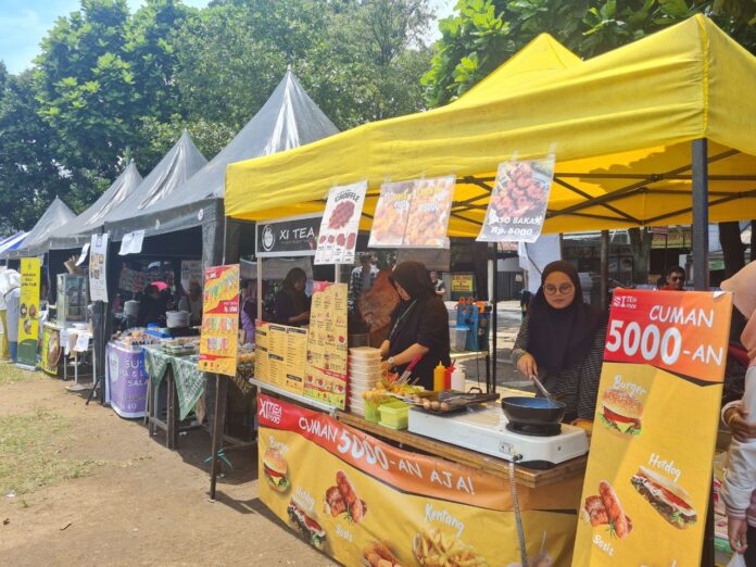 Gumasep Gebyar UMKM yang diadakan Kecamatan Antapani di Lapangan Gasmin, 11-12 Maret 2023. (Dok. Diskominfo Kota Bandung)