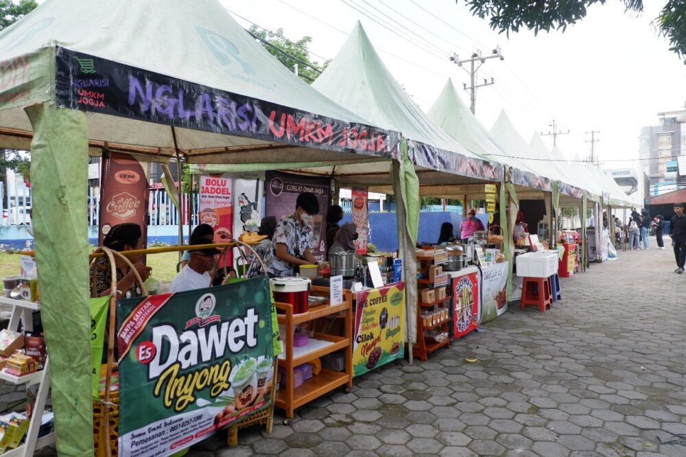 UMKM dari DIY yang memeriahkan acara Festival Pelajar Nusantara. (Dok. RRI)