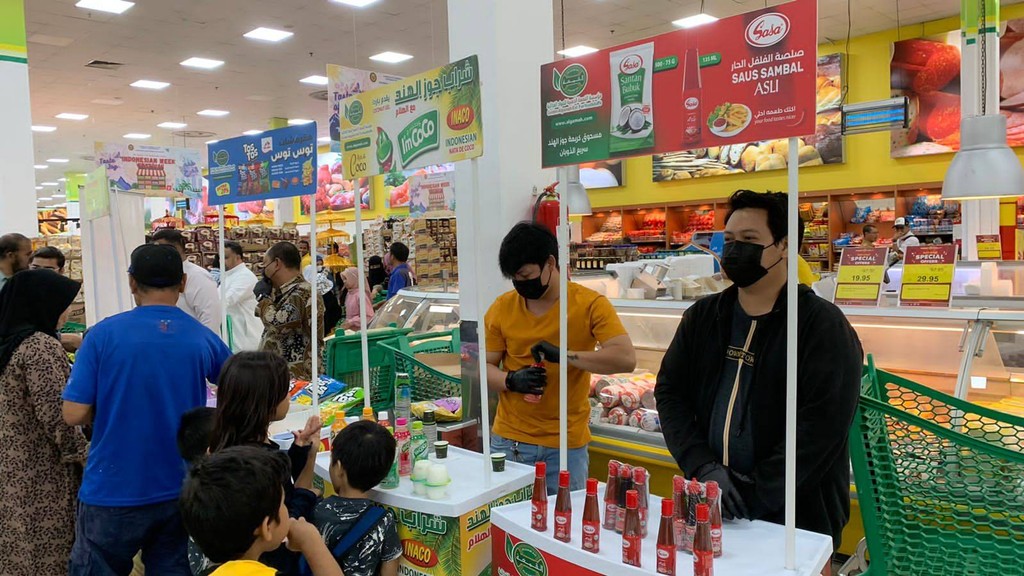 Sebanyak 148 produk asal Indonesia dipromosikan di Jeddah Arab dalam rangka Indonesian Week Festival 2023 di Arab Saudi. (Dok. KJRI Jeddah)