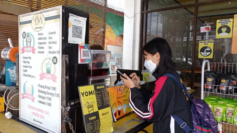 Perluasan pembayaran digital seperti QRIS ke negara-negara ASEAN diharapkan bisa mendorong bisnis UMKM dan juga sektor pariwisata. (Dok. Diskominfo Palangka Raya)